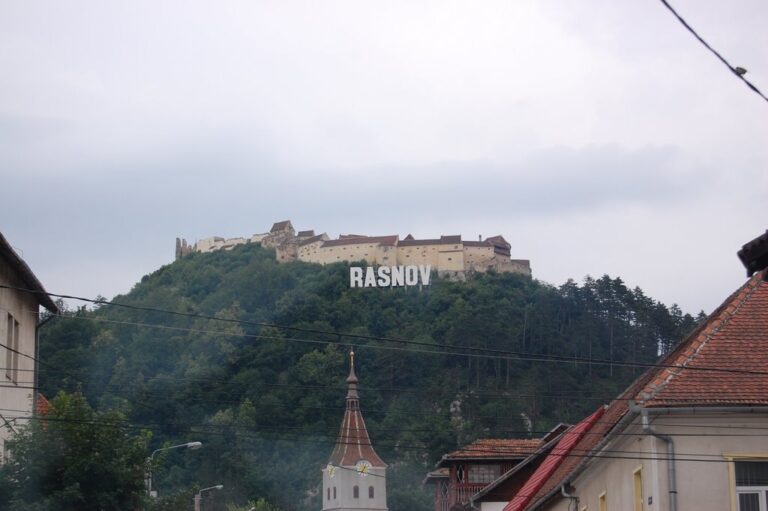 Cetatea Medievală Râşnov – Contact & Program