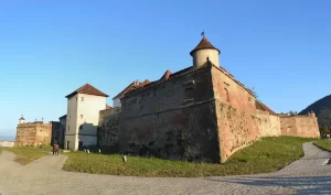 Cetatea Brasov - obiectiv turistic pe Dealul Straja